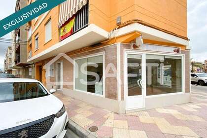 Handelspanden verkoop in Cullera, Valencia. 