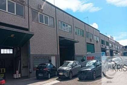 Warehouse for sale in Yuncler, Toledo. 