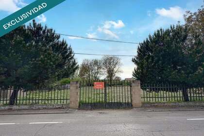 Urban plot for sale in Riego de la Vega, León. 