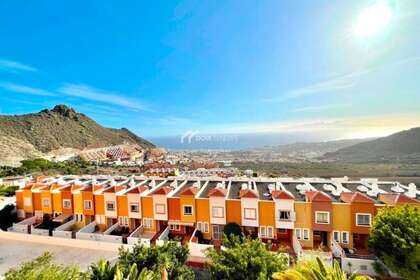 Townhouse vendita in Adeje, Santa Cruz de Tenerife, Tenerife. 