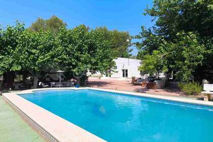 House for sale in Villena, Alicante. 