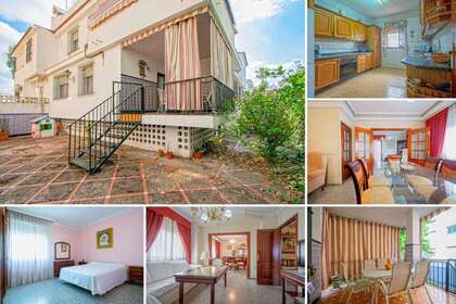 Townhouse vendita in Sevilla. 