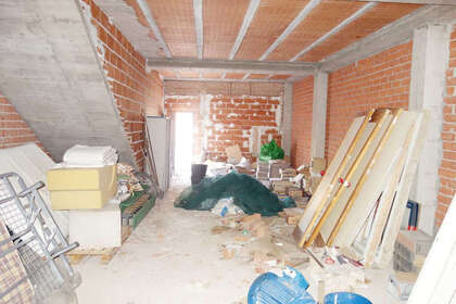 Commercial premise for sale in Miguel Esteban, Toledo. 
