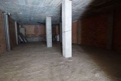 Commercial premise for sale in Manresa, Barcelona. 