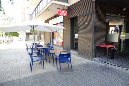Commercial premise for sale in Manresa, Barcelona. 