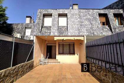 Townhouse vendita in Valdemorillo, Madrid. 