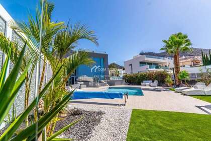 Casa vendita in Adeje, Santa Cruz de Tenerife, Tenerife. 