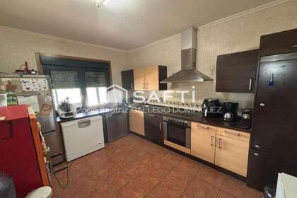 Casa venta en Ponteareas, Pontevedra. 