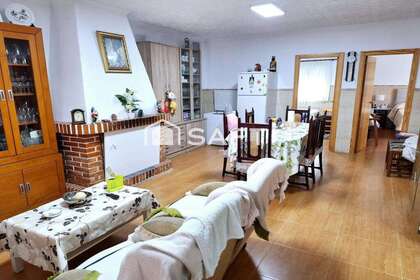 House for sale in Villena, Alicante. 