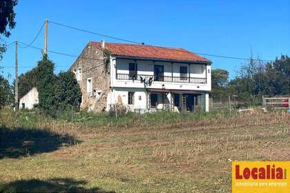Enredo venda em Loredo, Cantabria. 