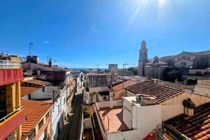 Gebouwen verkoop in Canet de Mar, Barcelona. 