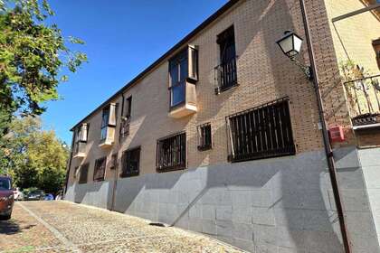 Duplex verkoop in Toledo. 