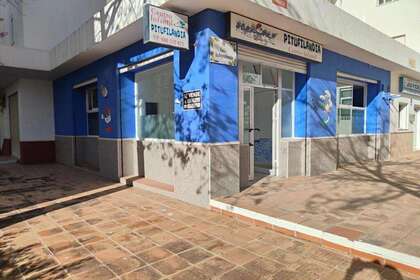 Commercial premise for sale in Estepona, Málaga. 