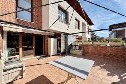 Casa vendita in Baños de Ebro/Mañueta, Álava (Araba). 