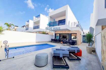 House for sale in San Pedro del Pinatar, Murcia. 