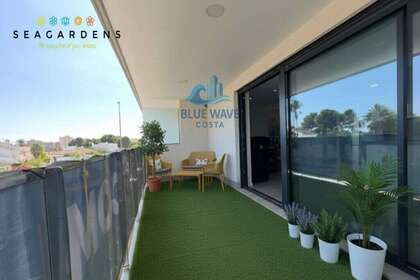 Flat for sale in Dehesa de Campoamor, Alicante. 