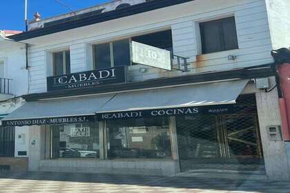 商业物业 出售 进入 Bollullos Par del Condado, Huelva. 