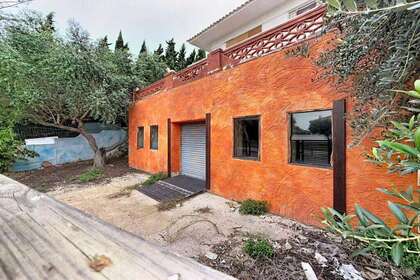 商业物业 出售 进入 Roda de Ter, Barcelona. 