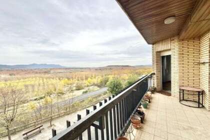 Flat for sale in Haro, La Rioja. 
