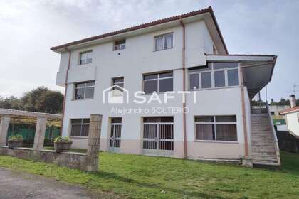 Budovy na prodej v Estrada (A), Pontevedra. 