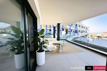 Apartmány na prodej v Adeje, Santa Cruz de Tenerife, Tenerife. 