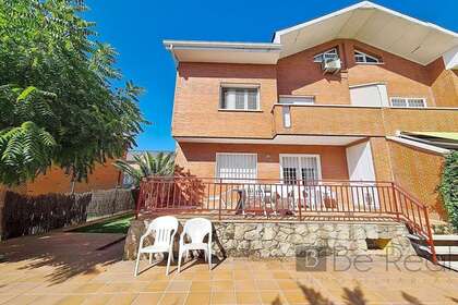 Flats in Villanueva de la Cañada, Madrid. 
