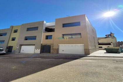 Maison de ville vendre en Torrella, Valencia. 