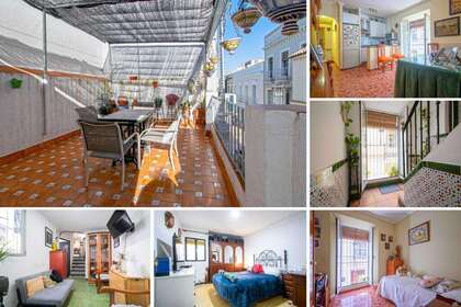 Maison de ville vendre en Sevilla. 