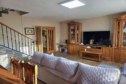 Duplex for sale in Mocejón, Toledo. 