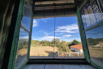 Country house for sale in Garrafe de Torío, León. 