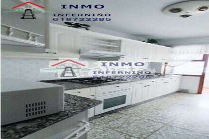 Wohnung zu verkaufen in Ferrol, La Coruña (A Coruña). 