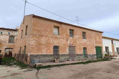 乡间别墅 出售 进入 Yecla, Murcia. 