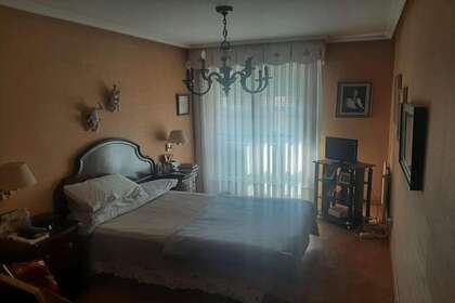 平 出售 进入 Corredoria (Oviedo), Asturias. 