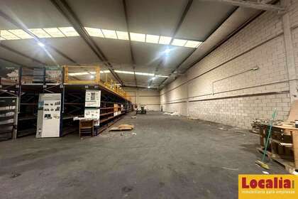 Warehouse in Santiago de Cartes, Cantabria. 