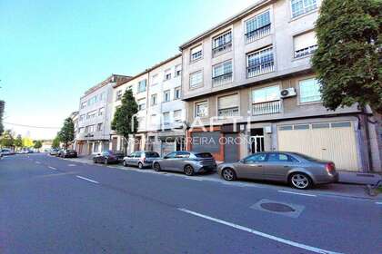 Obchodní prostory v Santiago de Compostela, La Coruña (A Coruña). 