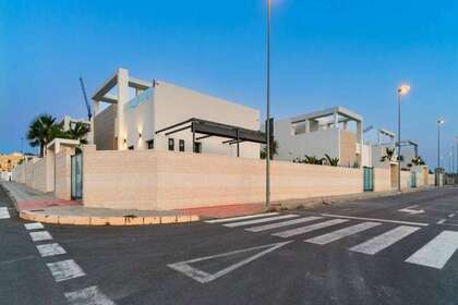 Land huse til salg i Benijófar, Alicante. 