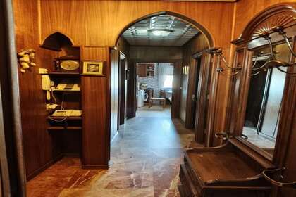 Budovy na prodej v Lugo. 