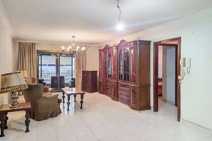 Apartment for sale in Valdepeñas, Ciudad Real. 