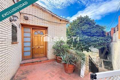 Huse til salg i Sant Vicenç dels Horts, Barcelona. 