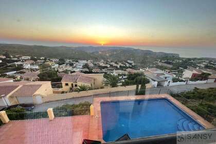 Huse til salg i Benitachell/Poble Nou de Benitatxell (el), Alicante. 