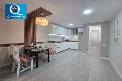 Apartment for sale in Alicante/Alacant. 