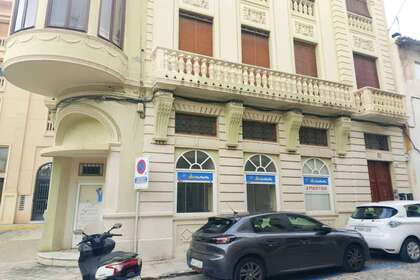 Handelspanden verkoop in Oliva, Valencia. 