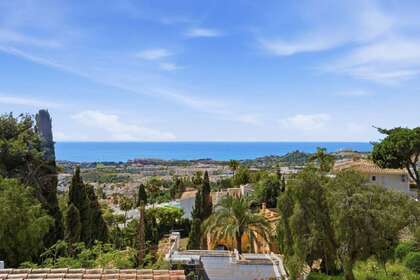 House for sale in Benalmádena, Málaga. 