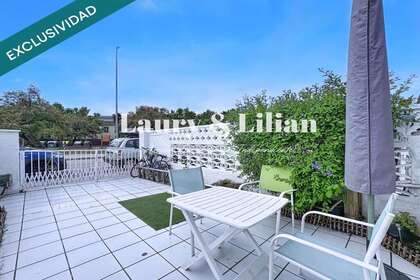 Cluster house for sale in Empuriabrava, Girona. 