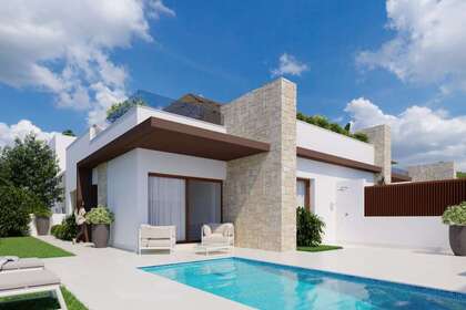 Řadový dům na prodej v Orihuela-Costa, Alicante. 