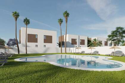 联排别墅 出售 进入 Derramador (elche) (pda), Alicante. 