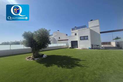 Casa venta en Mutxamel/Muchamiel, Alicante. 