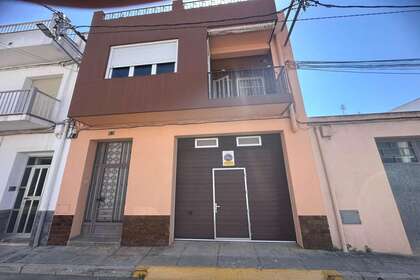 House for sale in Ulldecona, Tarragona. 