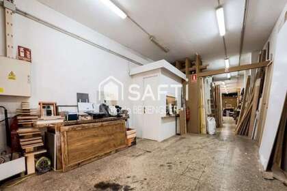Kommercielle lokaler til salg i Cornellà de Llobregat, Barcelona. 