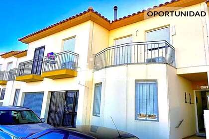 Duplex na prodej v Arboleas, Almería. 